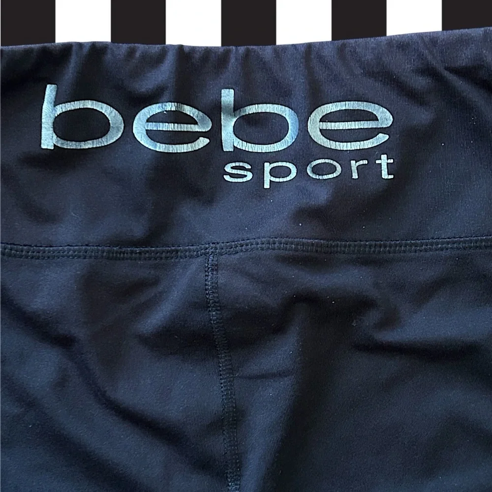 Bebe Sport Cropped Leggings Y2K Millennial Silver Logo Size S Activewear Fitness